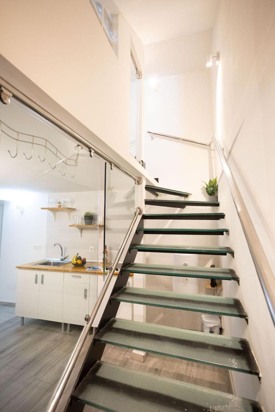 Urban Duplex City Centre مالقة المظهر الخارجي الصورة